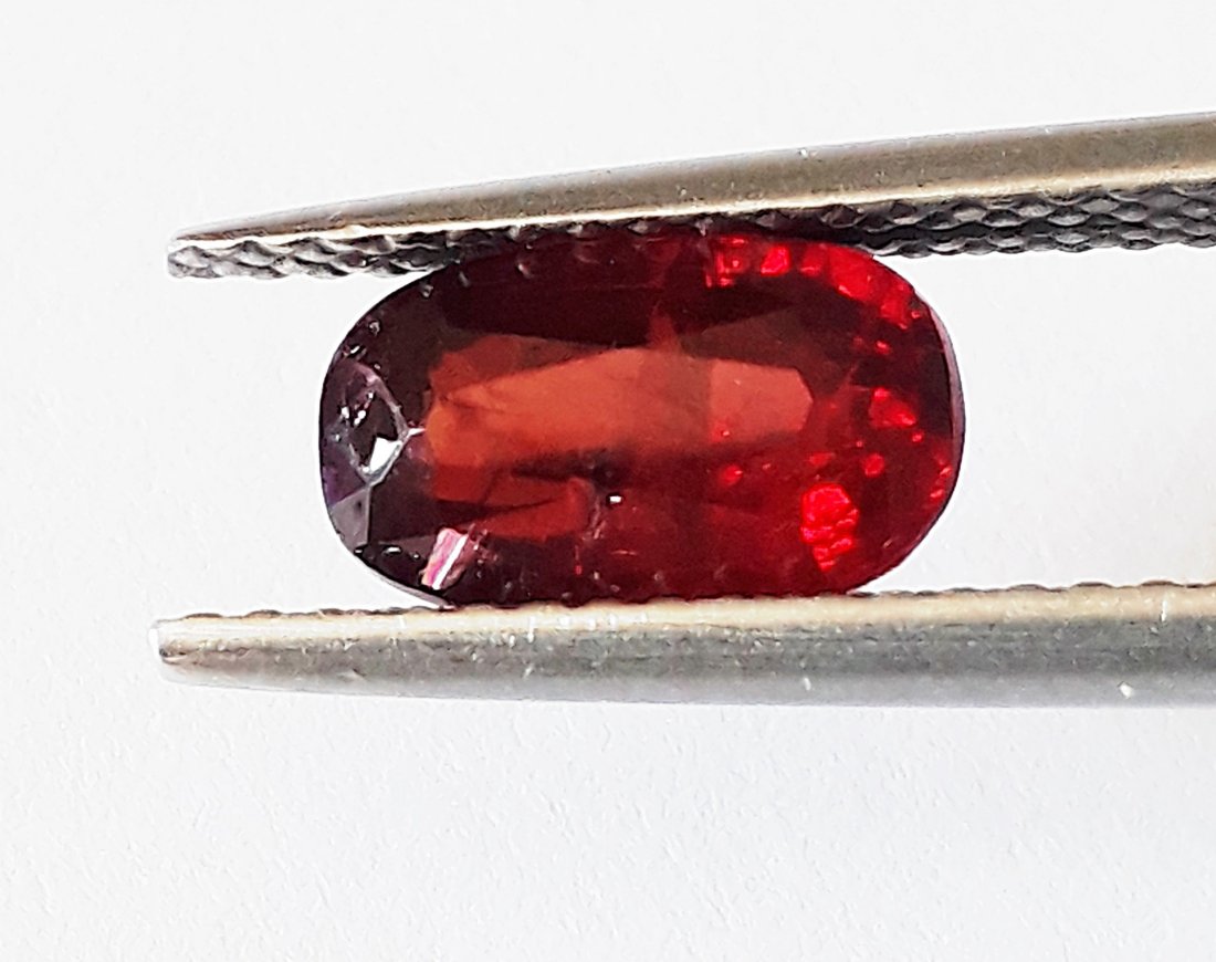 Natural Red Spinel - Oval Shape- 2.14 ct (1 of 4)