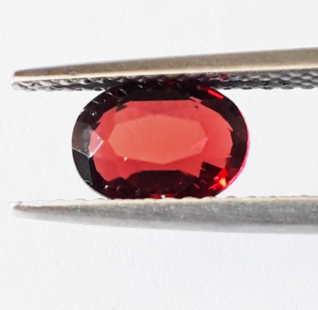 Natural Red Spinel - Oval Shape- 1.41 ct (1 of 4)