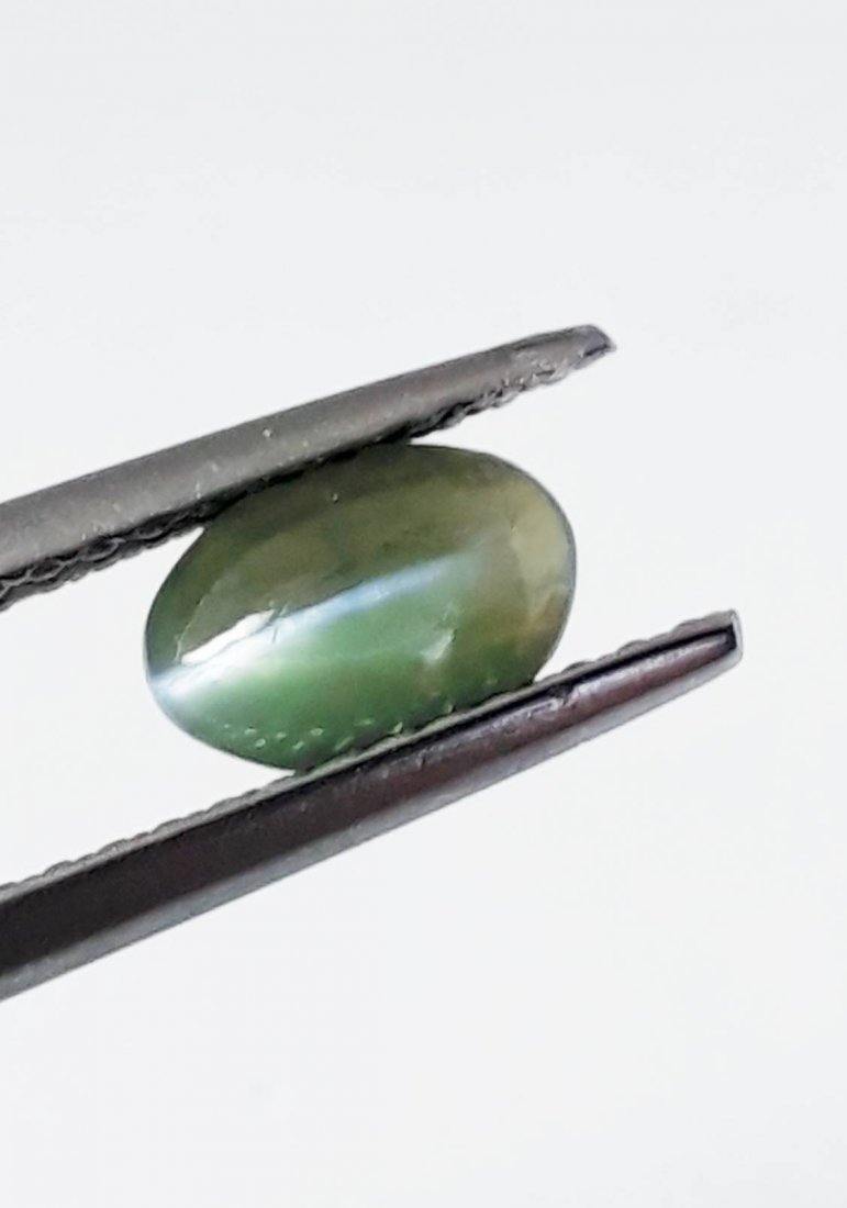 Natural Alexandrite Cat's Eye - 0.810 ct. (1 of 4)