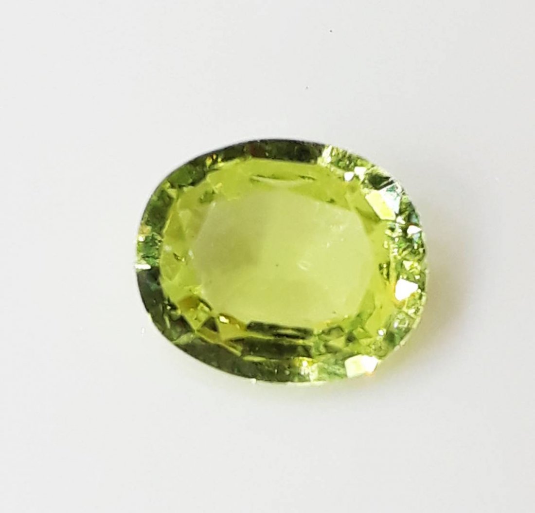 Natural Green Chrysoberyl - 0.855 ct. (1 of 4)
