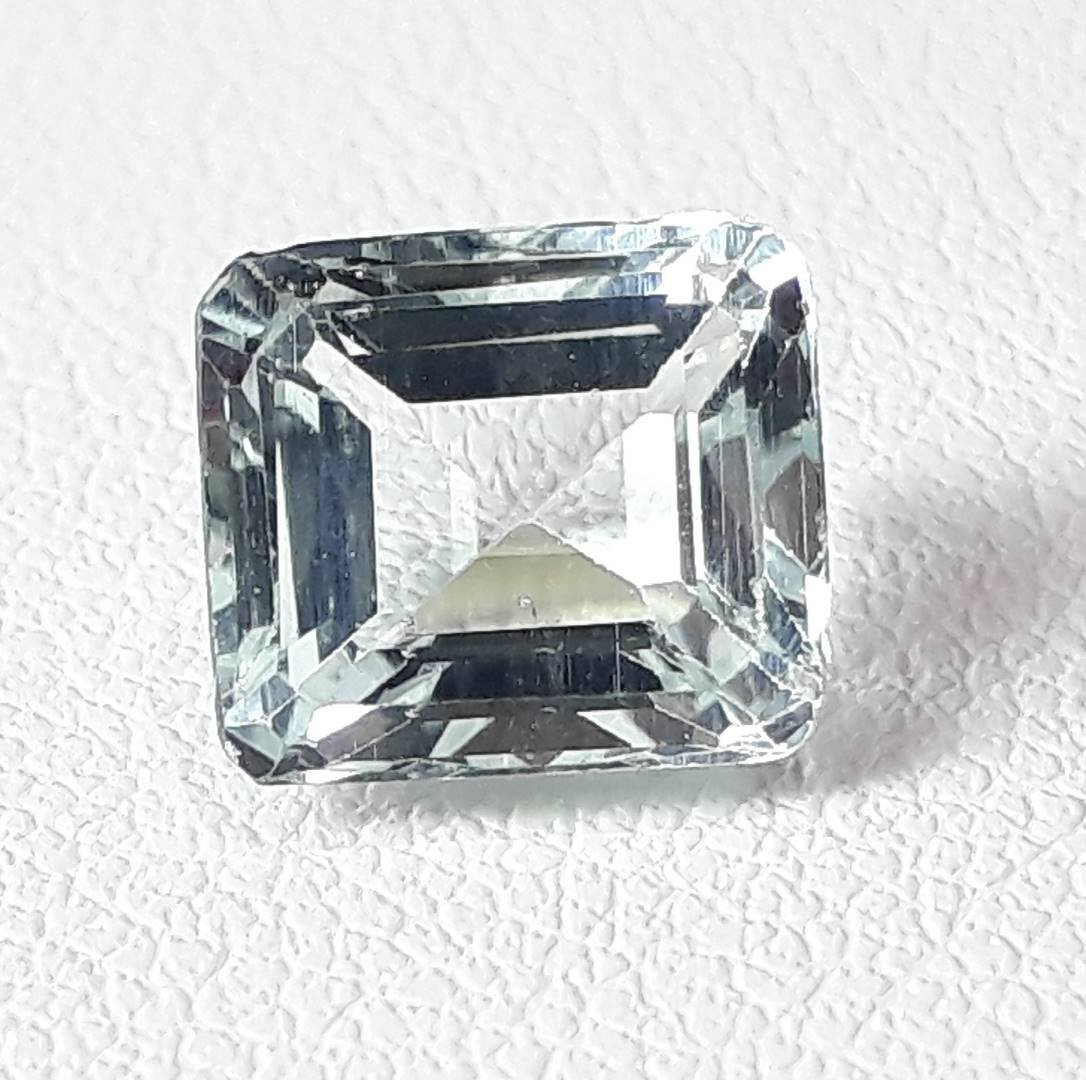 Natural Blue Aquamarine - 2.65 ct. (1 of 5)