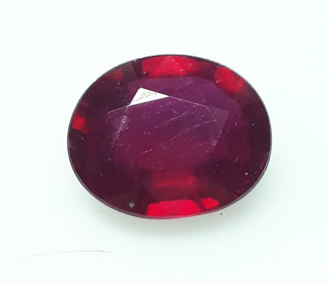 Natural Mozambique Ruby Oval - 5.10 ct. (1 of 5)