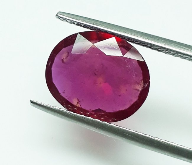 Natural Mozambique Ruby Oval - 3.89 ct. (1 of 4)