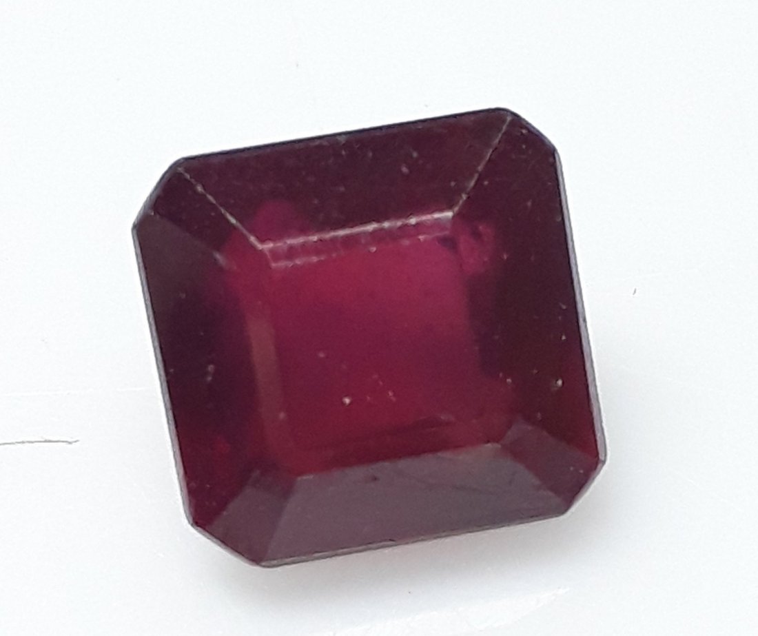 Natural Mozambique Ruby Emerald Cut - 4.84 ct. (1 of 5)