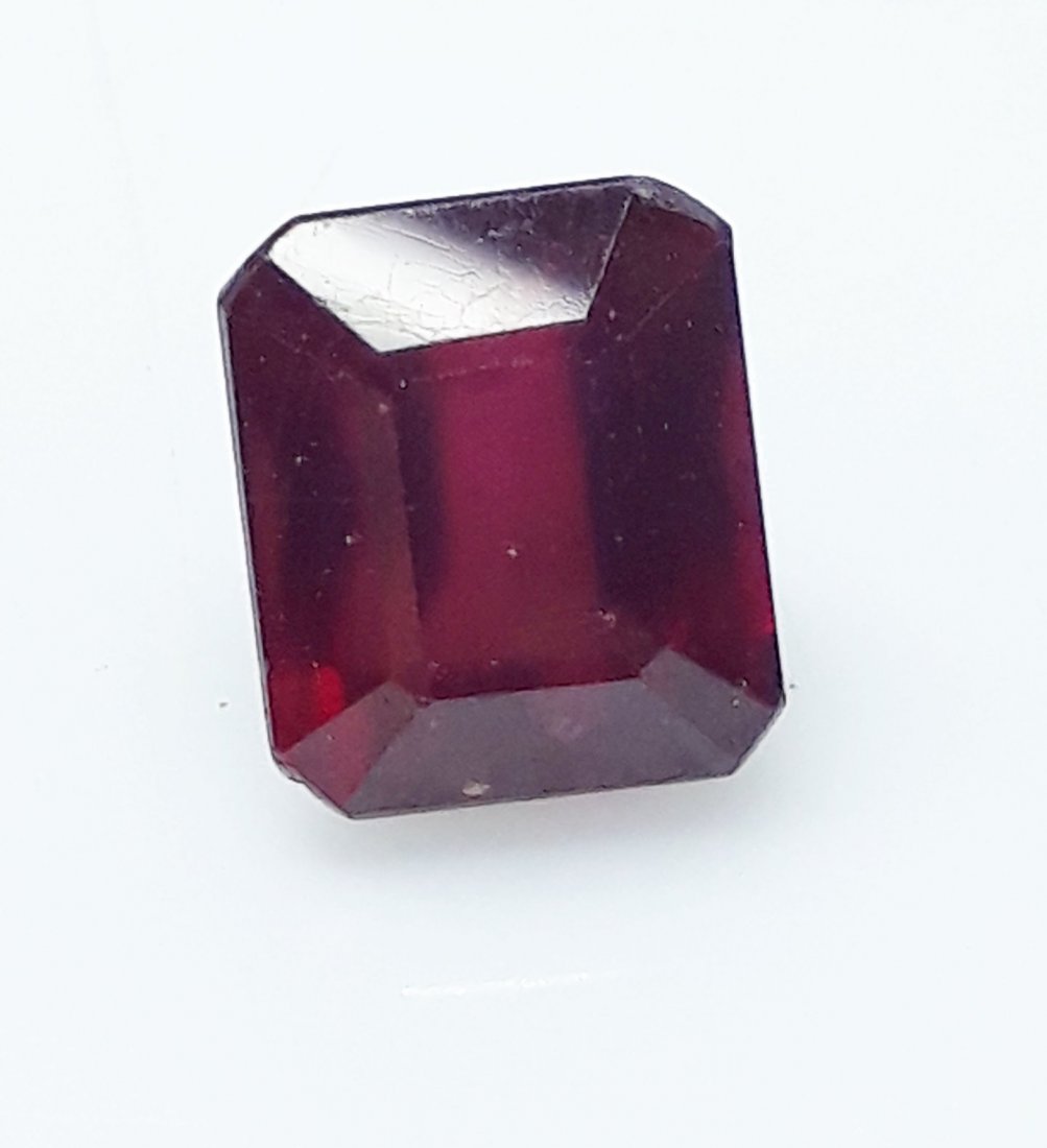 Natural Mozambique Ruby Emerald Cut - 5.45 ct. (1 of 5)