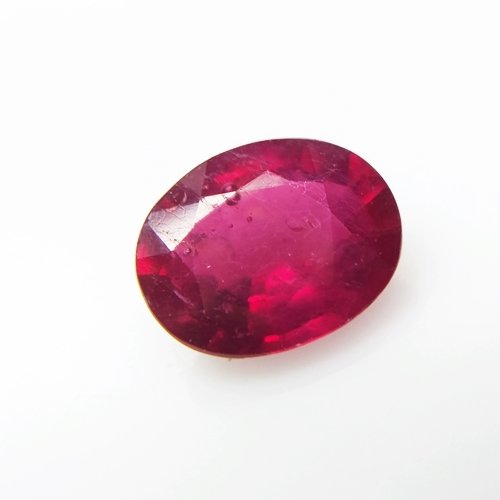 Natural Mozambique Ruby - 2.97 ct. Oval (1 of 6)
