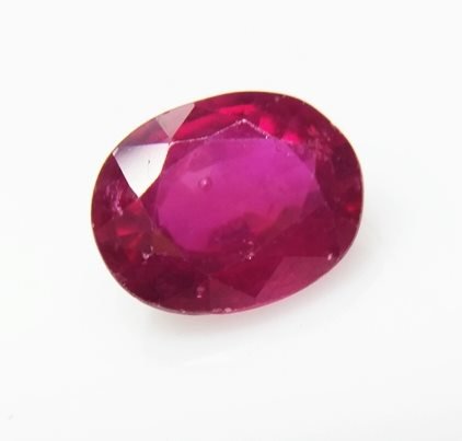Natural Mozambique Ruby - 3.27 ct. Oval (1 of 6)