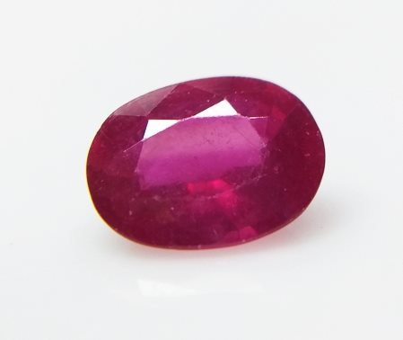 Natural Mozambique Ruby - 2.92 ct. Oval (1 of 5)