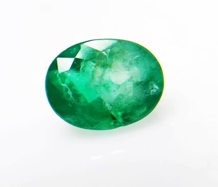 Natural Brazillian Emerald - 1.15 ct.   Oval (1 of 3)