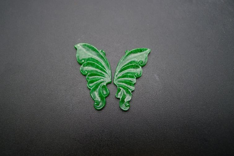 Fine Old  Pair Chinese Natural Jadeite Carved Pendants (1 of 6)