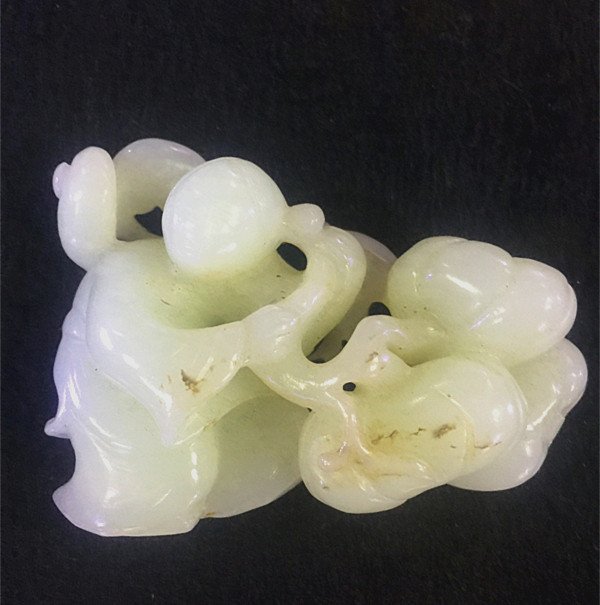 Fine Old Chinese Whitish Celadon Jade Carving (1 of 8)