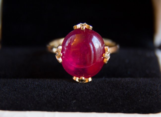 Gold ring with 8.23 ct natural ruby and diamonds (1 of 6)