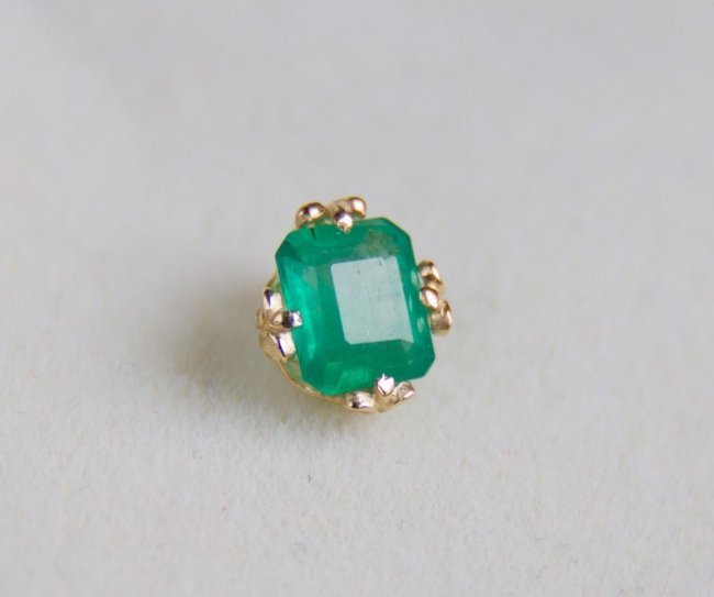 1 ct. emerald gold pendant (1 of 6)