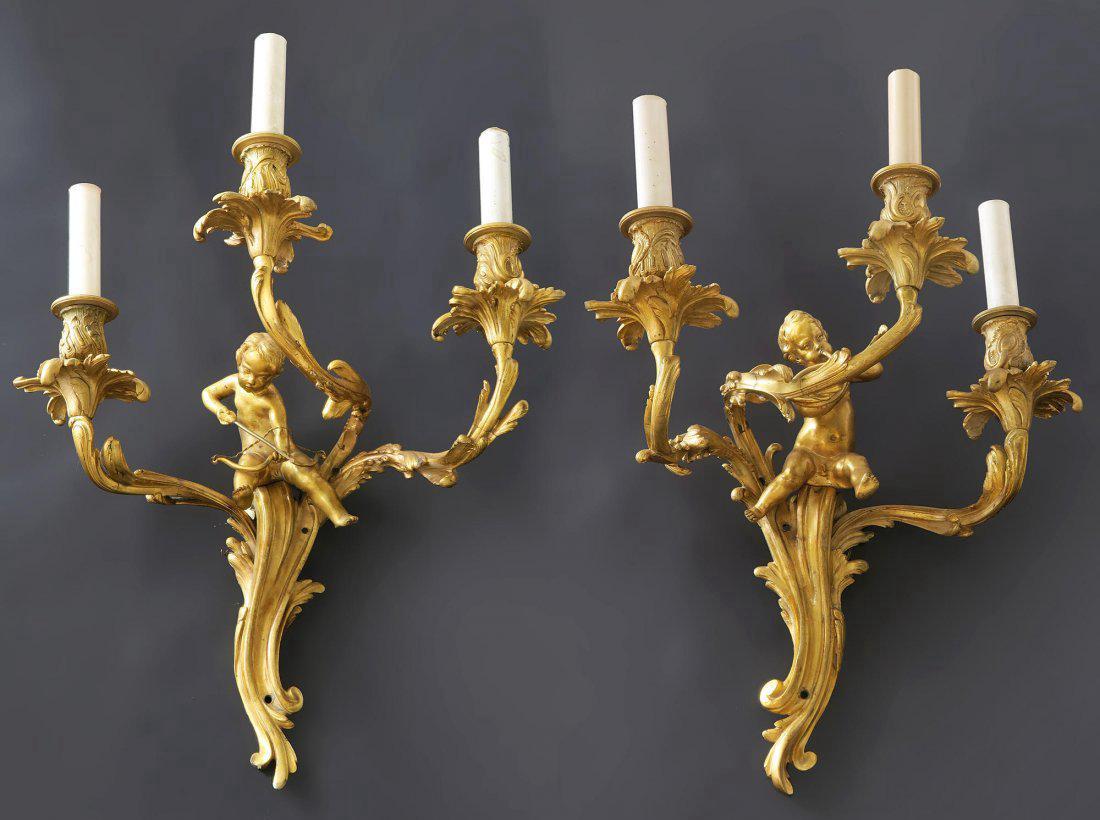 Fine Pair of French Figural Bronze Scones (1 of 3)