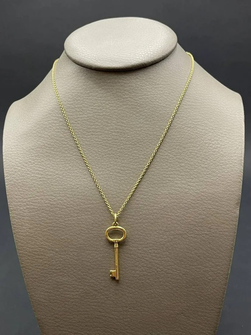 18K Yellow Gold Tiffany & Co. Key Necklace. (1 of 5)