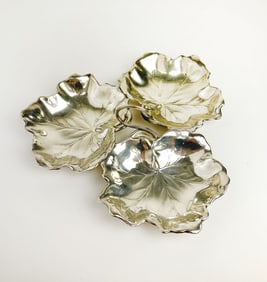 An American Reed & Barton Sterling Silver Serving Dish