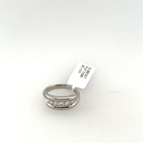 Ladies Platinum & Diamond Ring