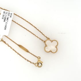 Van Cleef & Arpel Ladies Yellow Gold & Mother Of Pearl Necklace