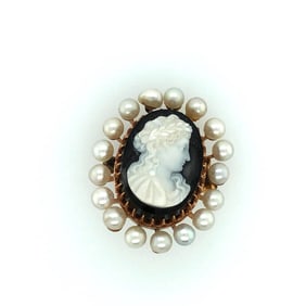 Victorian 14k. Yellow gold onyx cameo brooch
