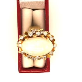 14K Yellow gold Diamonds and opal Ring
