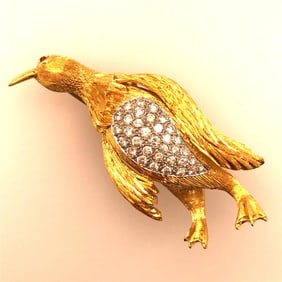18k Y/G Diamond Penguine Pin. Vintage