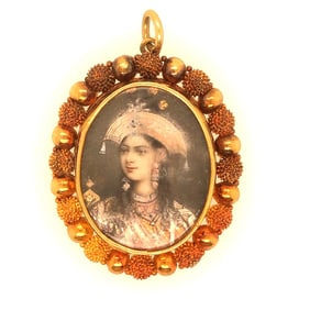 18k Y/G Indian Pendant victorian circa 1850s'