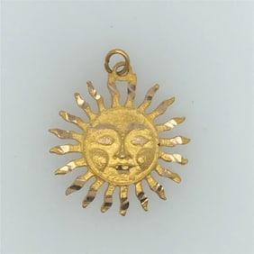 18K Yellow gold "SUN" pendant.