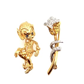 lots of 2 14k yellow gold pins