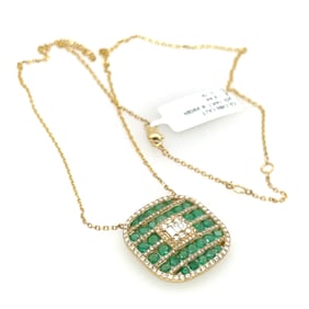 Ladies 14k Yellow Gold Diamond & Emeral Necklace
