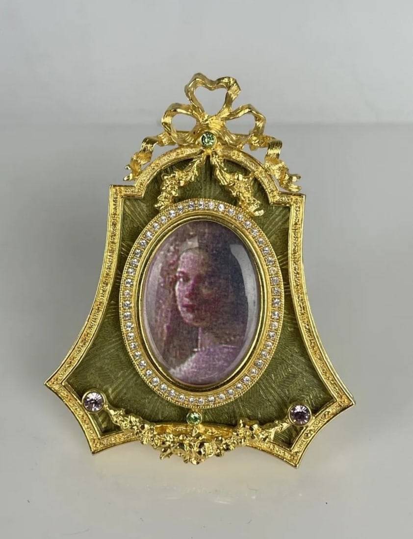 IMPERIAL FABERGE ENAMELED PICTURE FRAME (1 of 4)