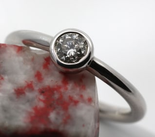 Hand Made 14K White gold & Natural Brilliant Cut Diamonds Ring