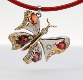 Hand Made 14K Yellow / White gold, Natural Colored Sapphire, Natural Diamonds Necklace