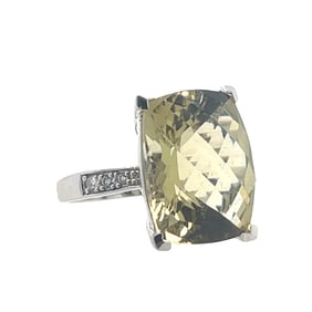 Peridot and diamond ring