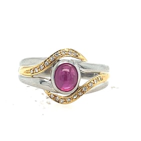 Two-tone ruby cabochon and diamond ring