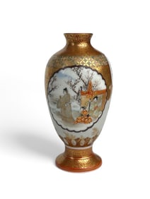 A Japanese Meiji Hand Painted Satsuma Porcelain Vase