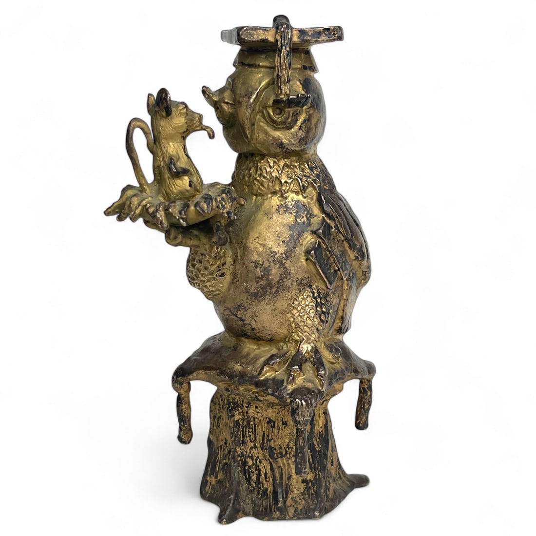 A Gilt Bronze Sculpture of an Owl Holding a Mouse: A Gilt Bronze Sculpture of an Owl Holding a Mouse. Limited edition 15/500 GG. H: 8-1/2”x5”x3”