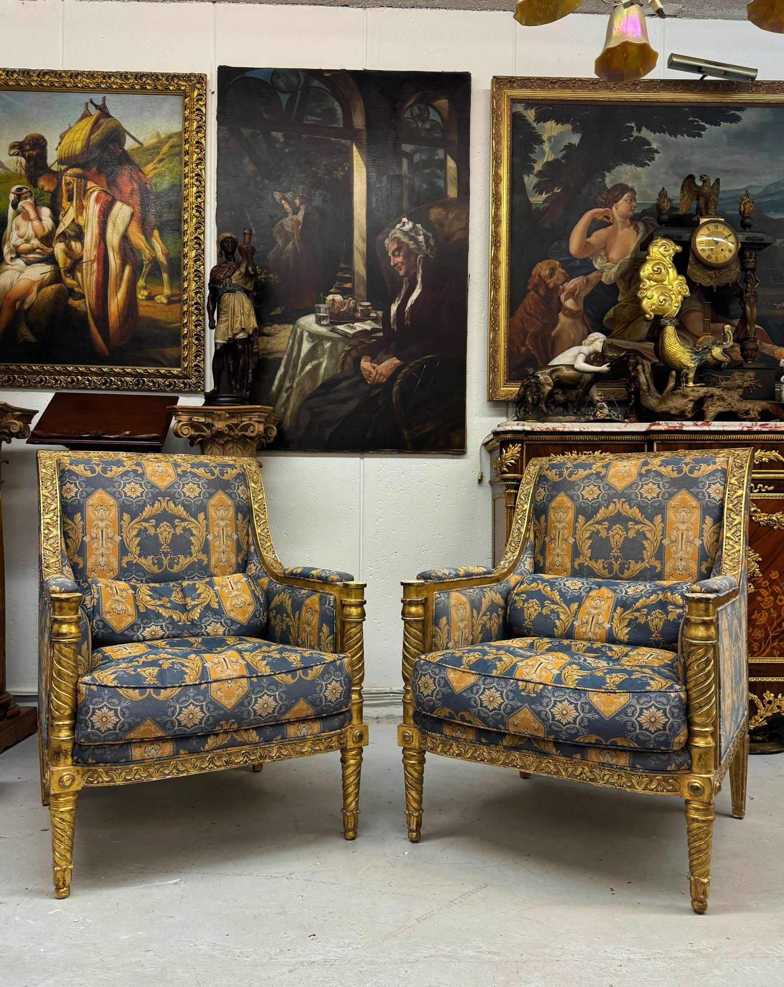 A PAIR OF LOUIS XVI GILTWOOD FAUTEUILS A LA REINE BY LOUIS DELANOIS, CIRCA 1780: A PAIR OF LOUIS XVI GILTWOOD FAUTEUILS A LA REINE BY LOUIS DELANOIS, CIRCA 1780 - 47"x42"x 29-1/2"