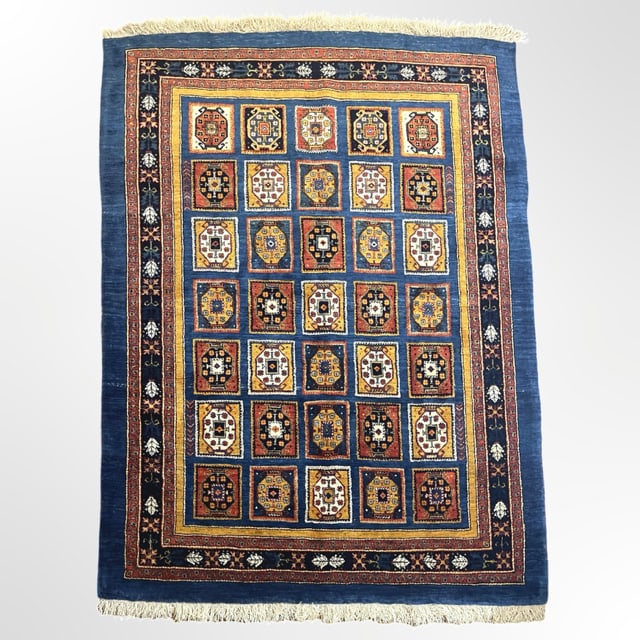 Gabbeh Hand-Knotted Persian Rug, Made of the Best Wool and Herbal Dyed colour: Gabbeh Hand-Knotted Persian Rug, Made of the Best Wool and Herbal Dyed colour. Dimension: 78 3/4 x 59 inches (200 x 150 cm)