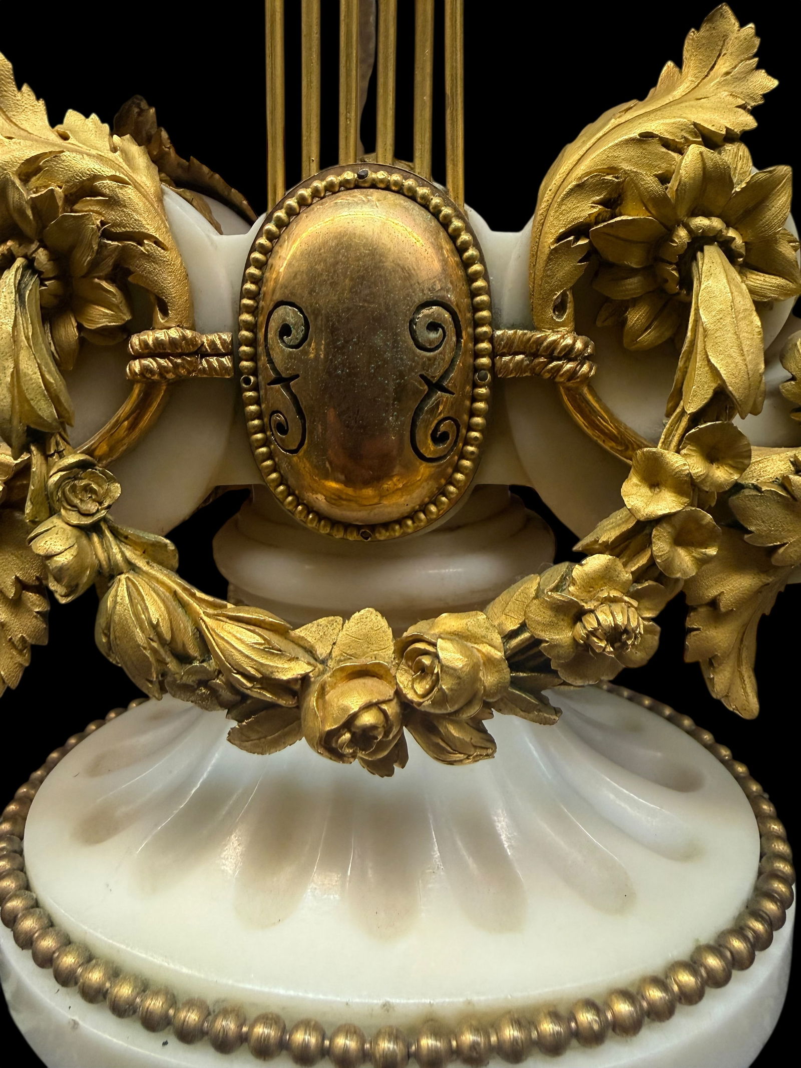 An Ormolu Mounted Marble Clock By Jean Joseph Lepante - 5