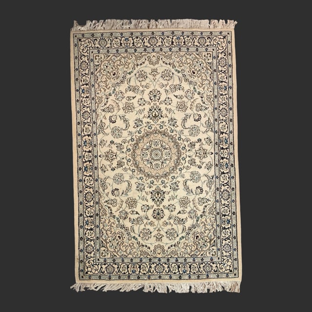 Nain Hand-Woven Persian Rug, Made of the Best Wool and Flower-Coloured White Silk (1 of 4)