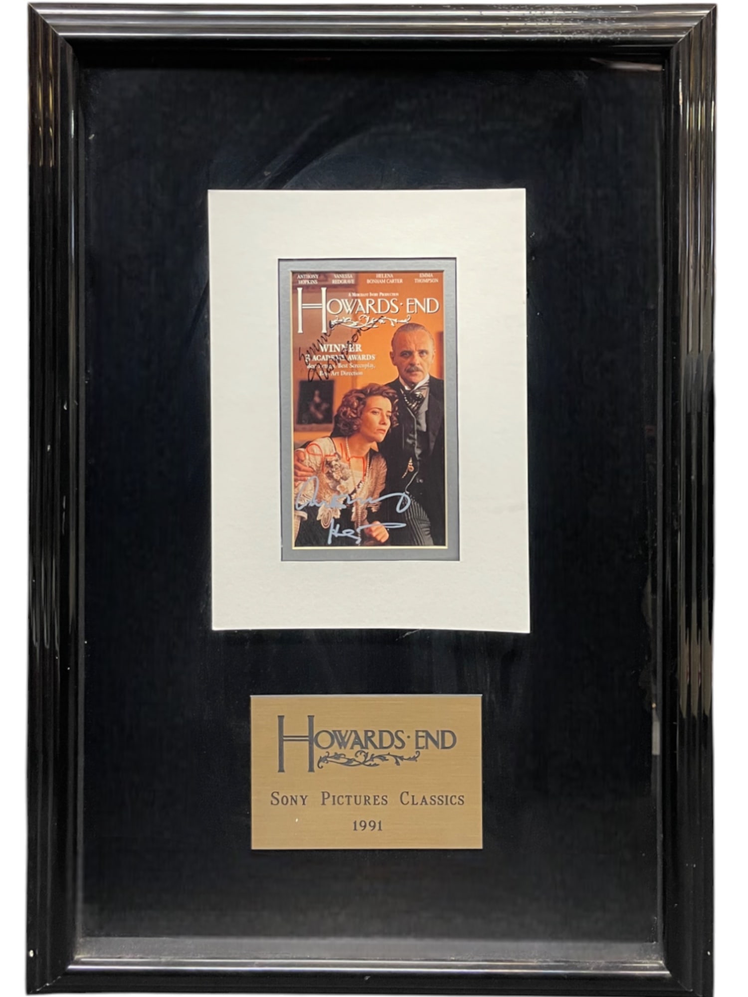 Howards End (1992) Signed Poster By Emma Thompson, Anthony Hopkins, & Ismail Merchant: Howards End (1992) Signed Poster By Emma Thompson, Anthony Hopkins, & Ismail Merchant. Frame: 25-1/2" x 17-1.2"