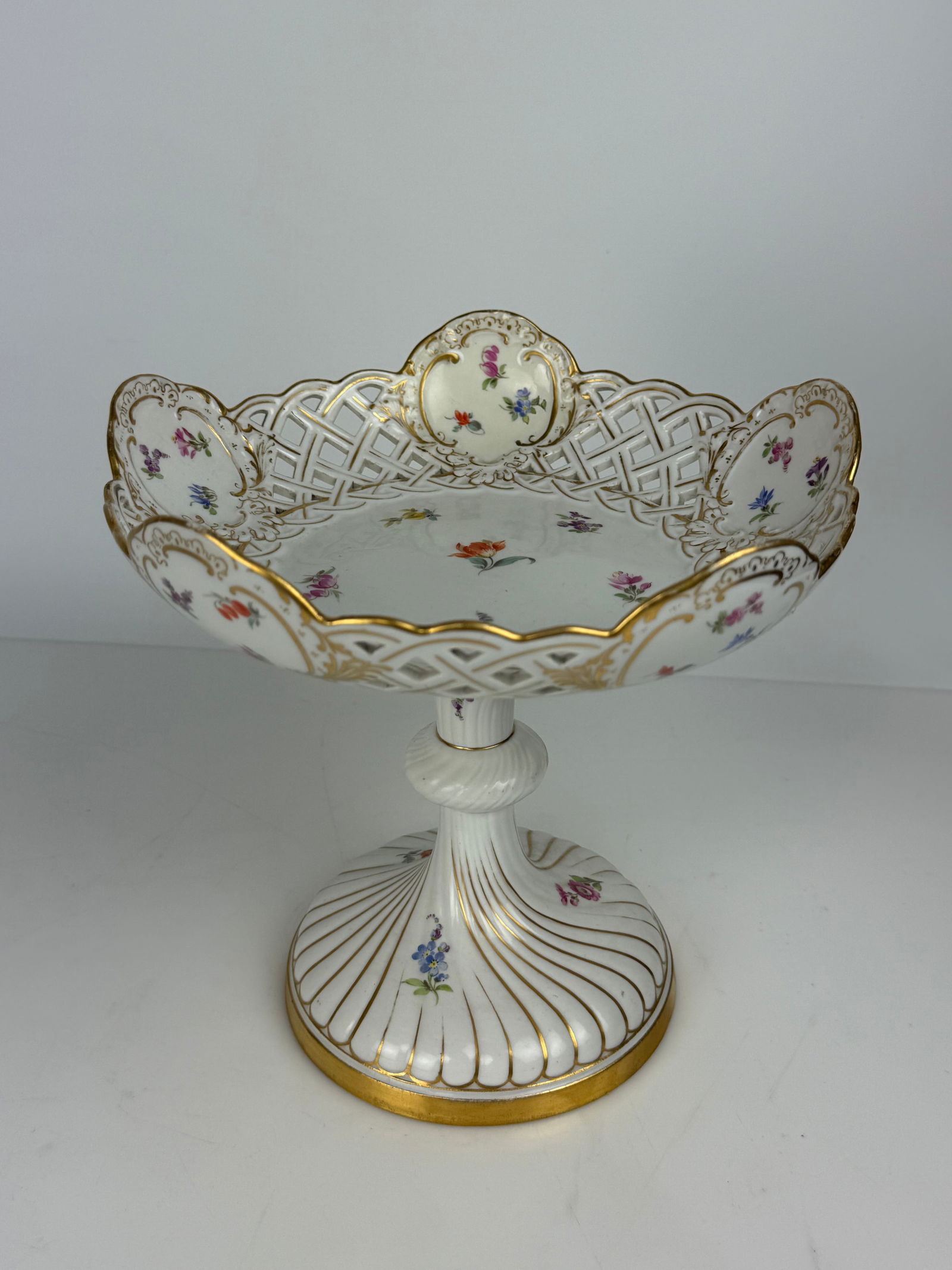 19th Century Meissen Porcelain Hand Painted Serving Bowl (1 of 5)
