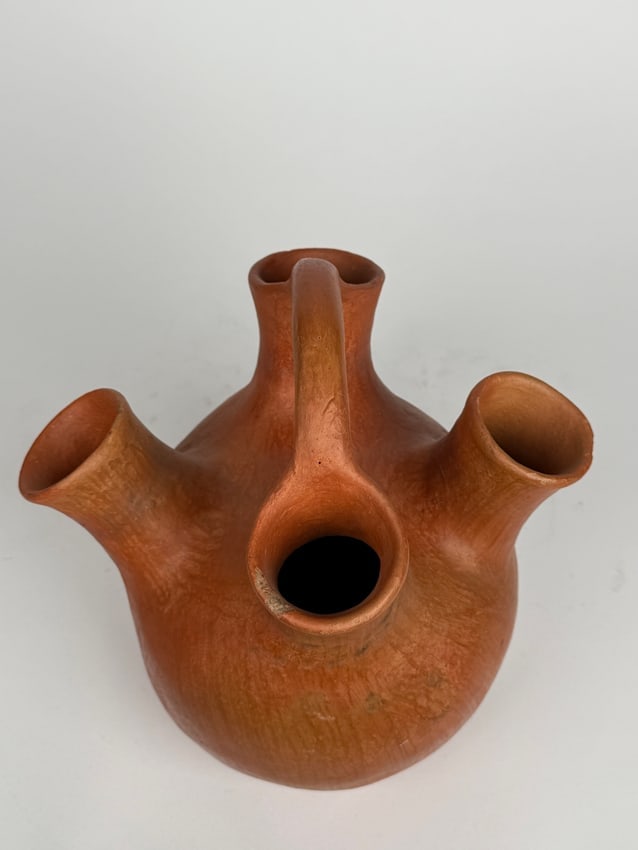 A Continental Pottery Vase - 4