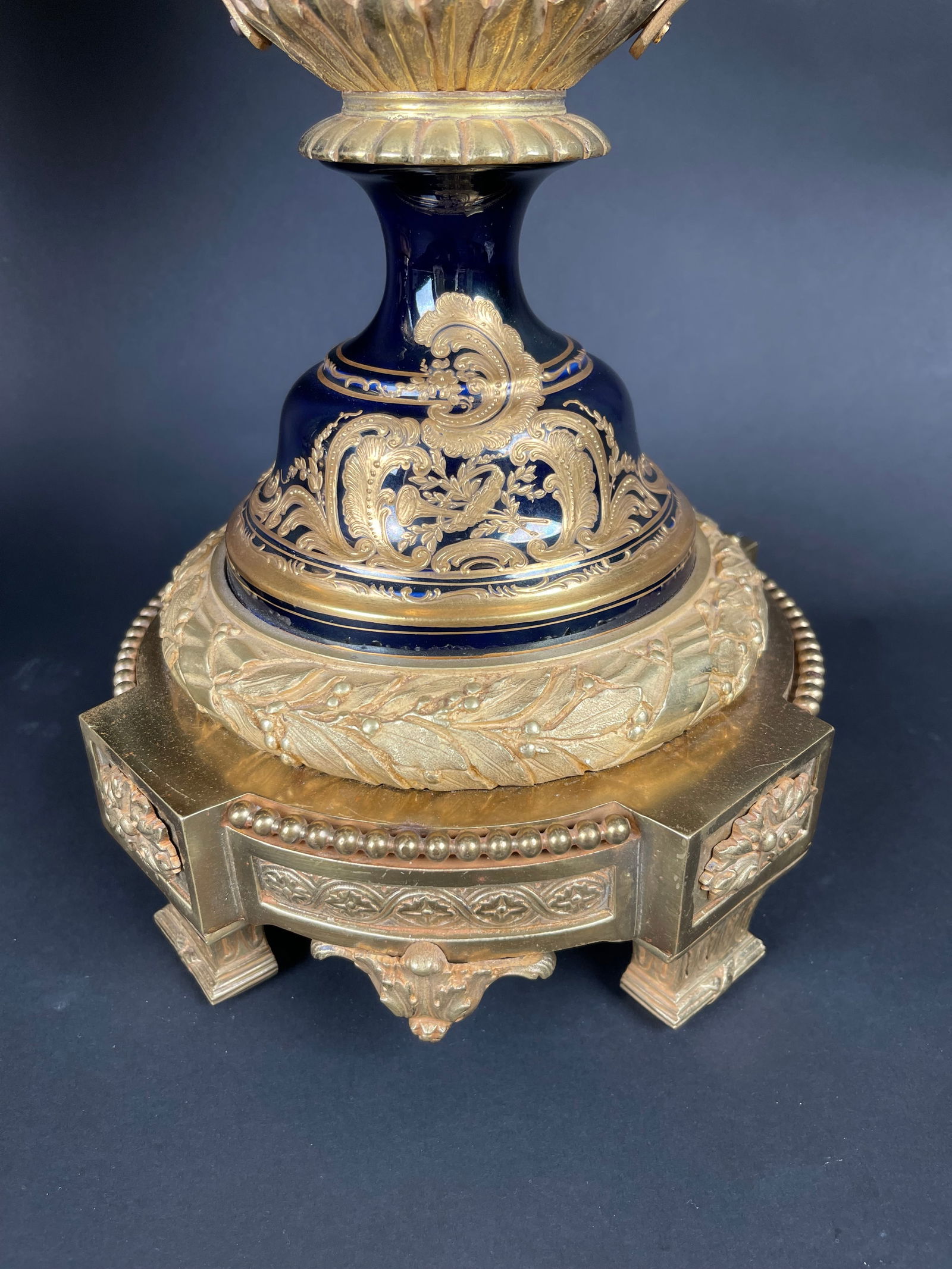 19th Century Pair Of French Ormolu Sevres Porcelain Urns - 6