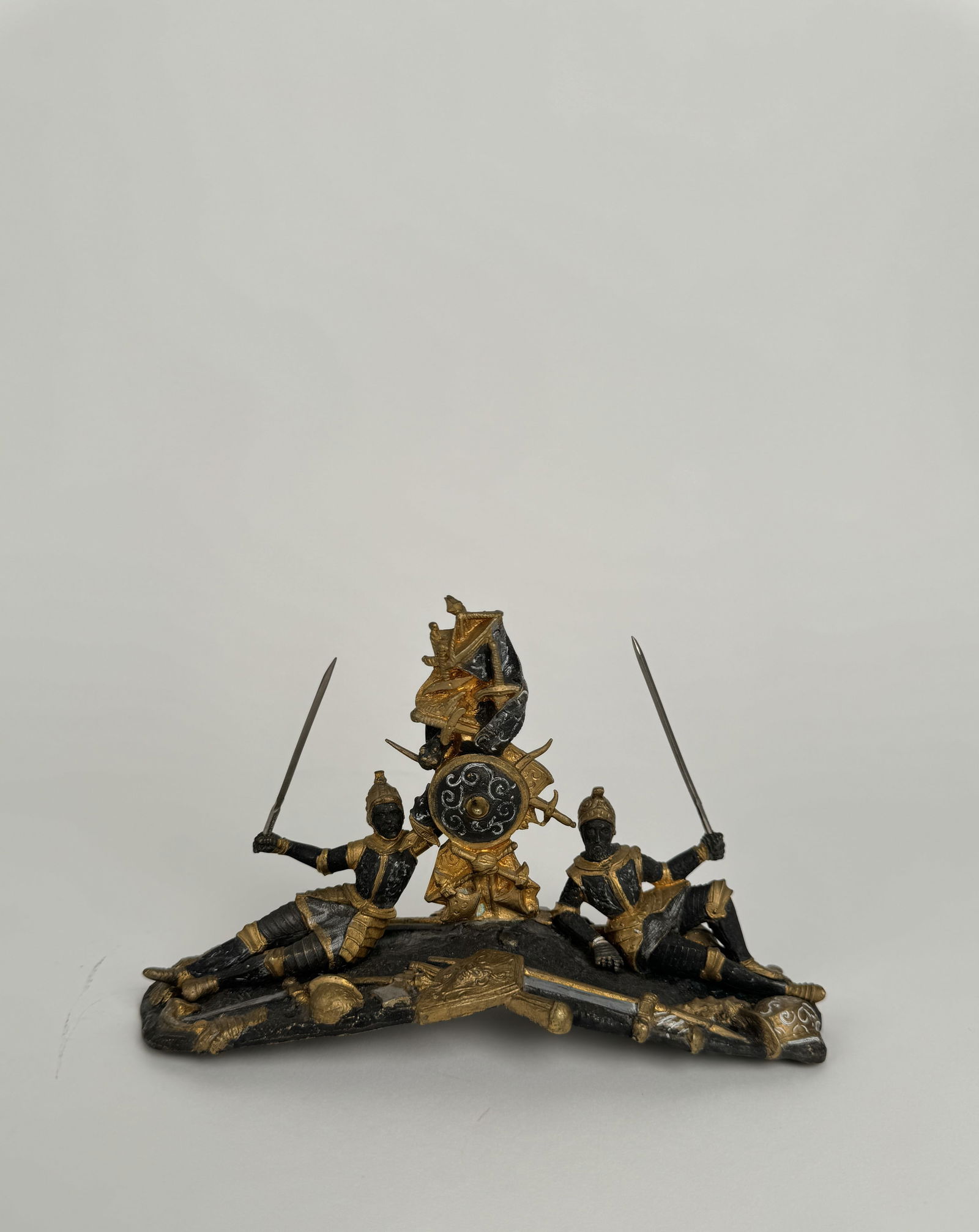 Gilt & Patinated Bronze Sculpture Of two Soldiers.: Gilt & Patinated Bronze Sculpture Of two Soldiers. 8"x2-1/2"