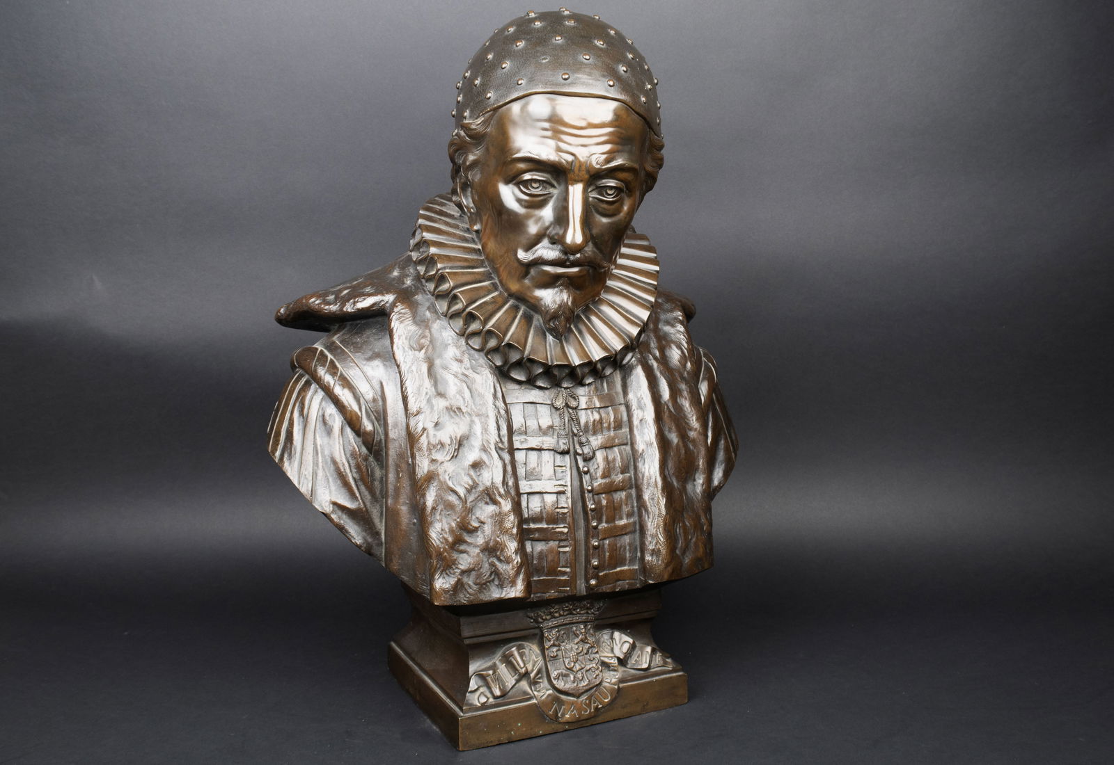 19th Century Patinated Bronze Bust of William Of Orange. (1 of 8)