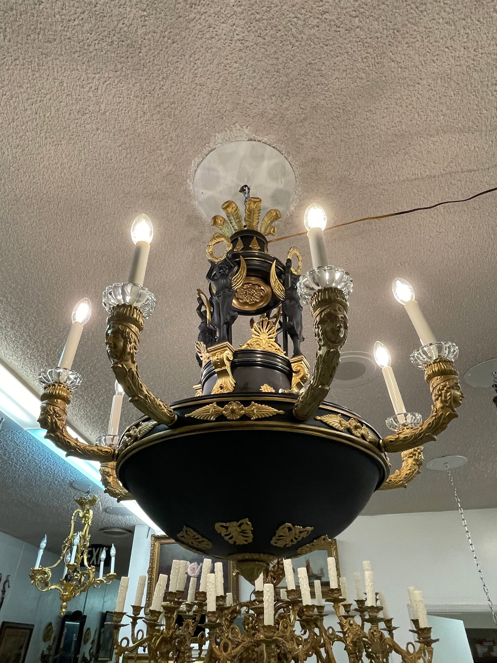 19th Century French Gilt & Patinated Bronze Eight Lights Chandelier - 11