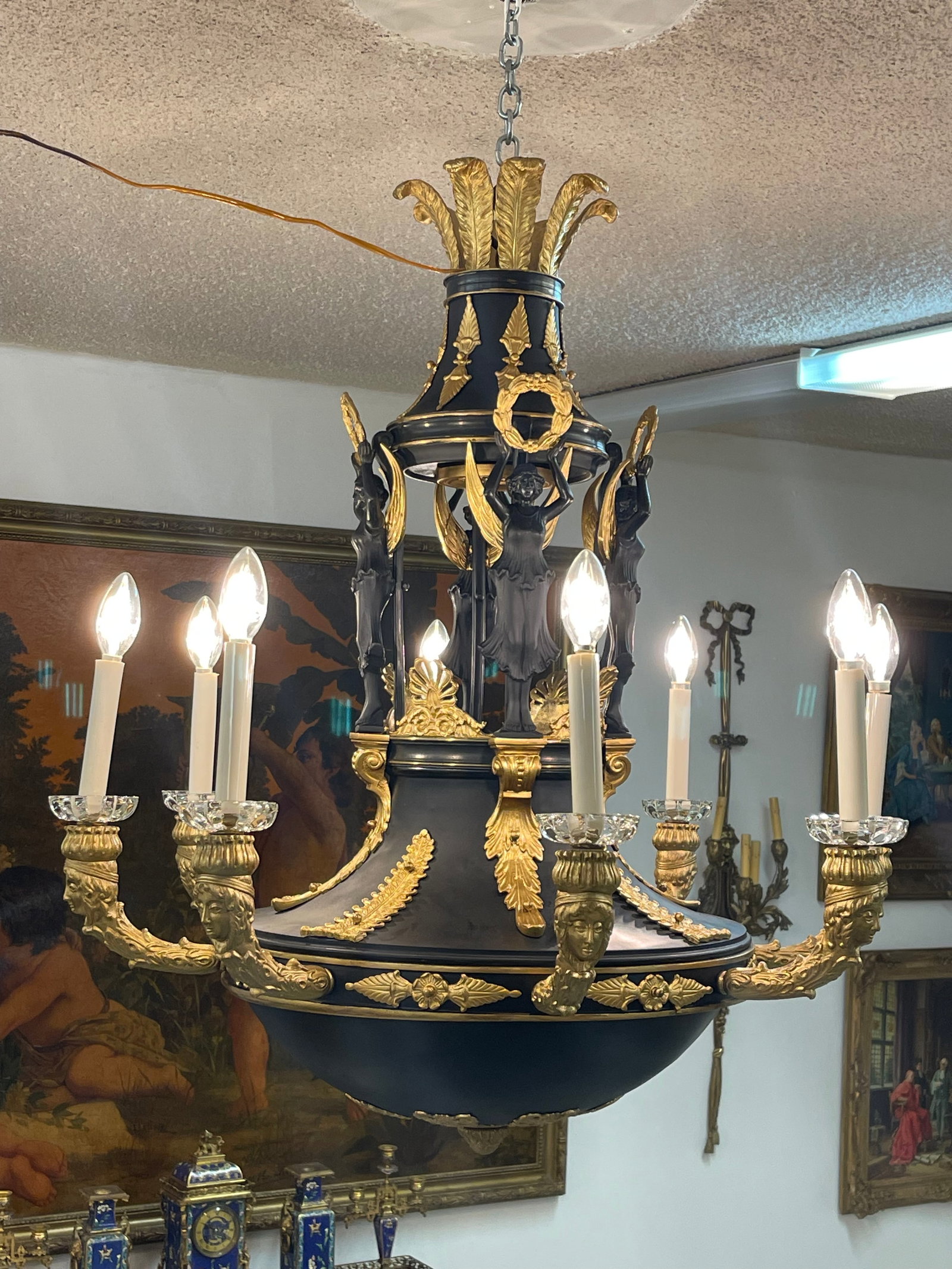 19th Century French Gilt & Patinated Bronze Eight Lights Chandelier - 3