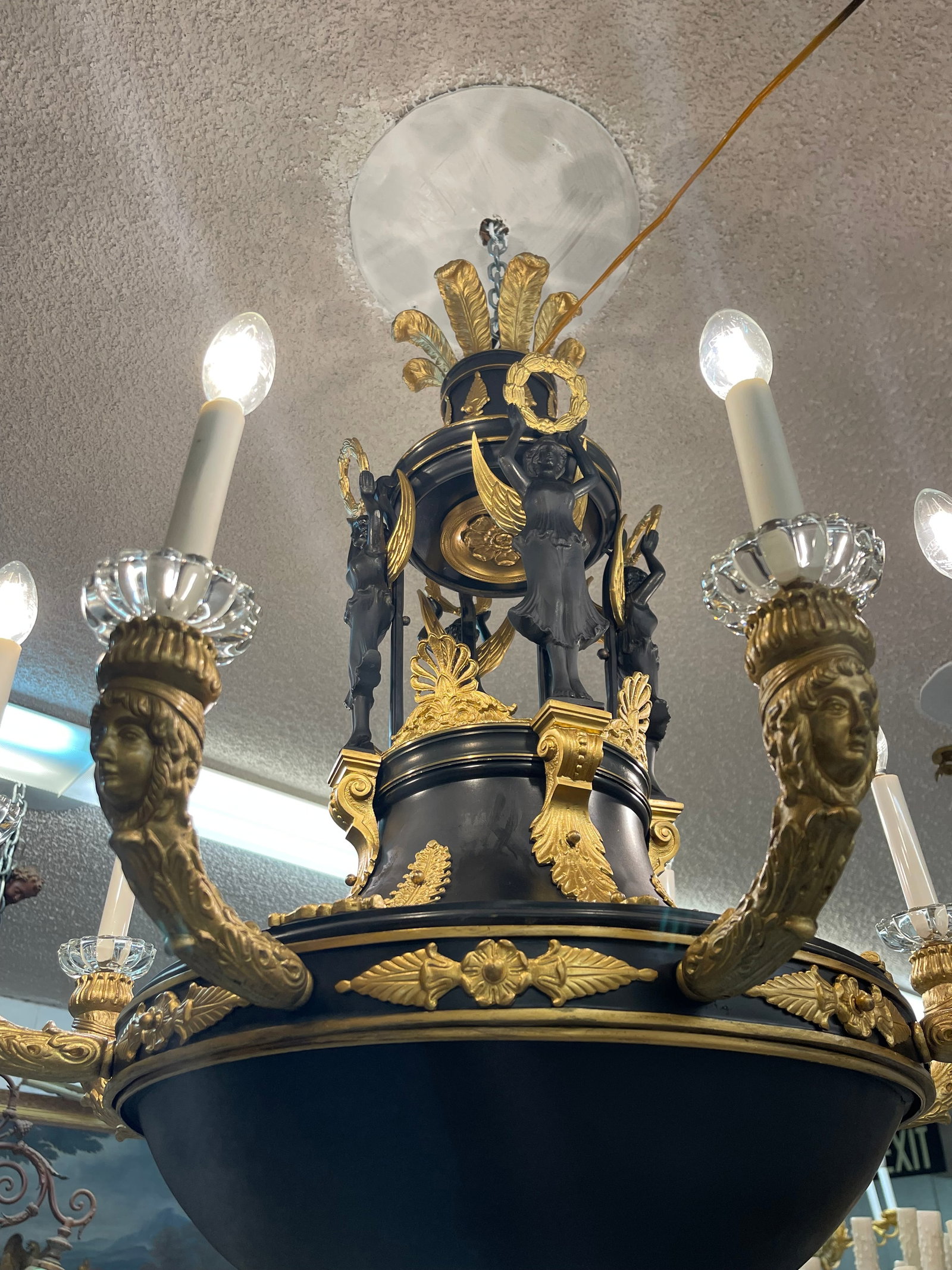 19th Century French Gilt & Patinated Bronze Eight Lights Chandelier - 5