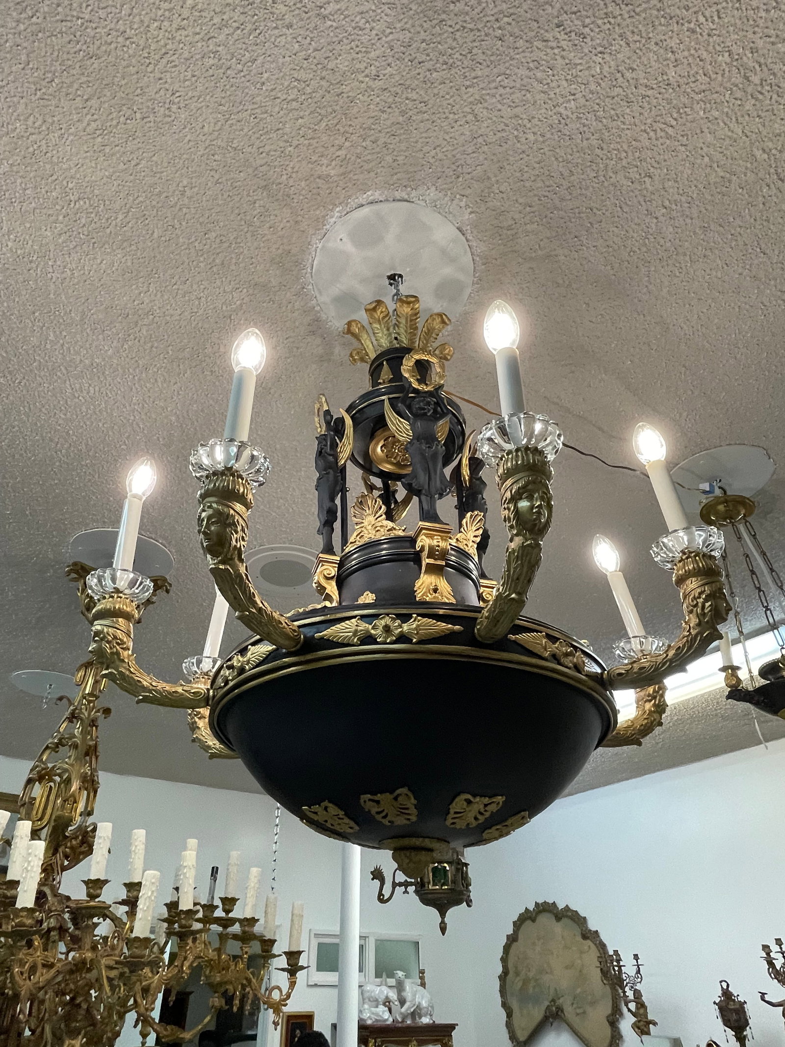 19th Century French Gilt & Patinated Bronze Eight Lights Chandelier - 6